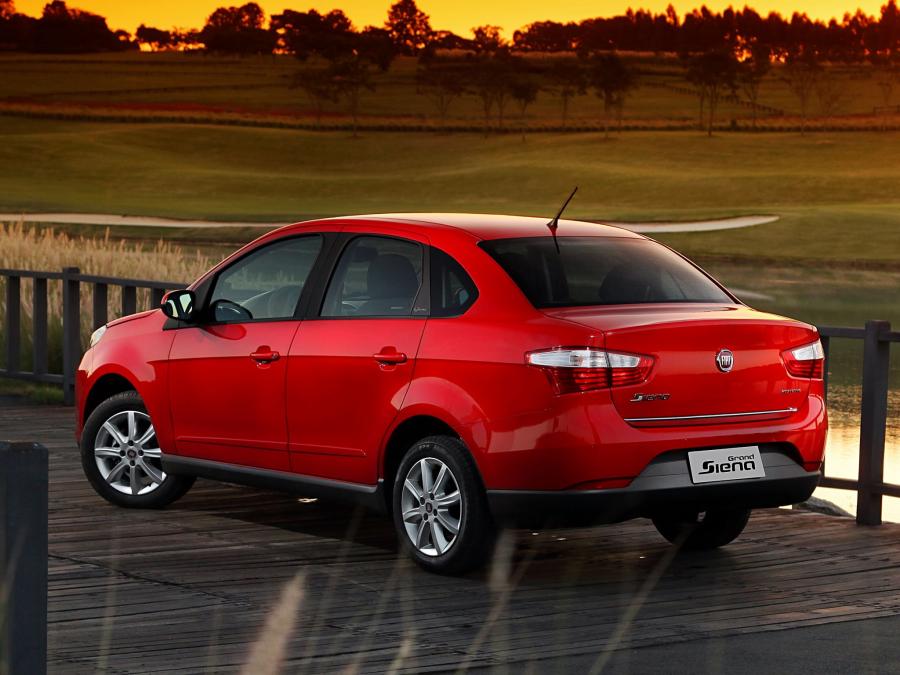  Fiat Grand Siena Attractive 2012 года  (фото 3 из 21)